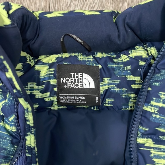Womens small The North Face vest, tried in only . - Picture 2 of 5